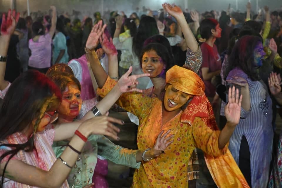Holi 1